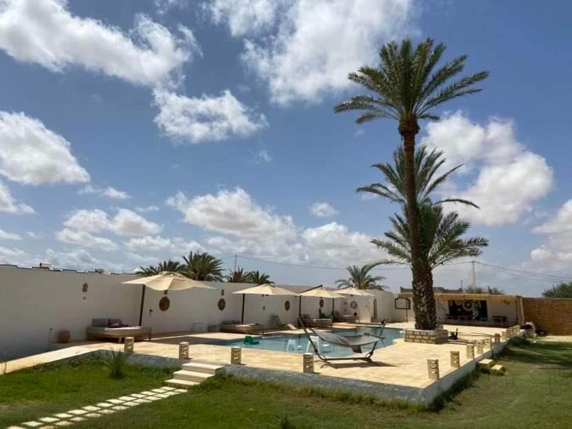 Dar Oueghlani - Maison D'Hotes El Mây Exterior foto