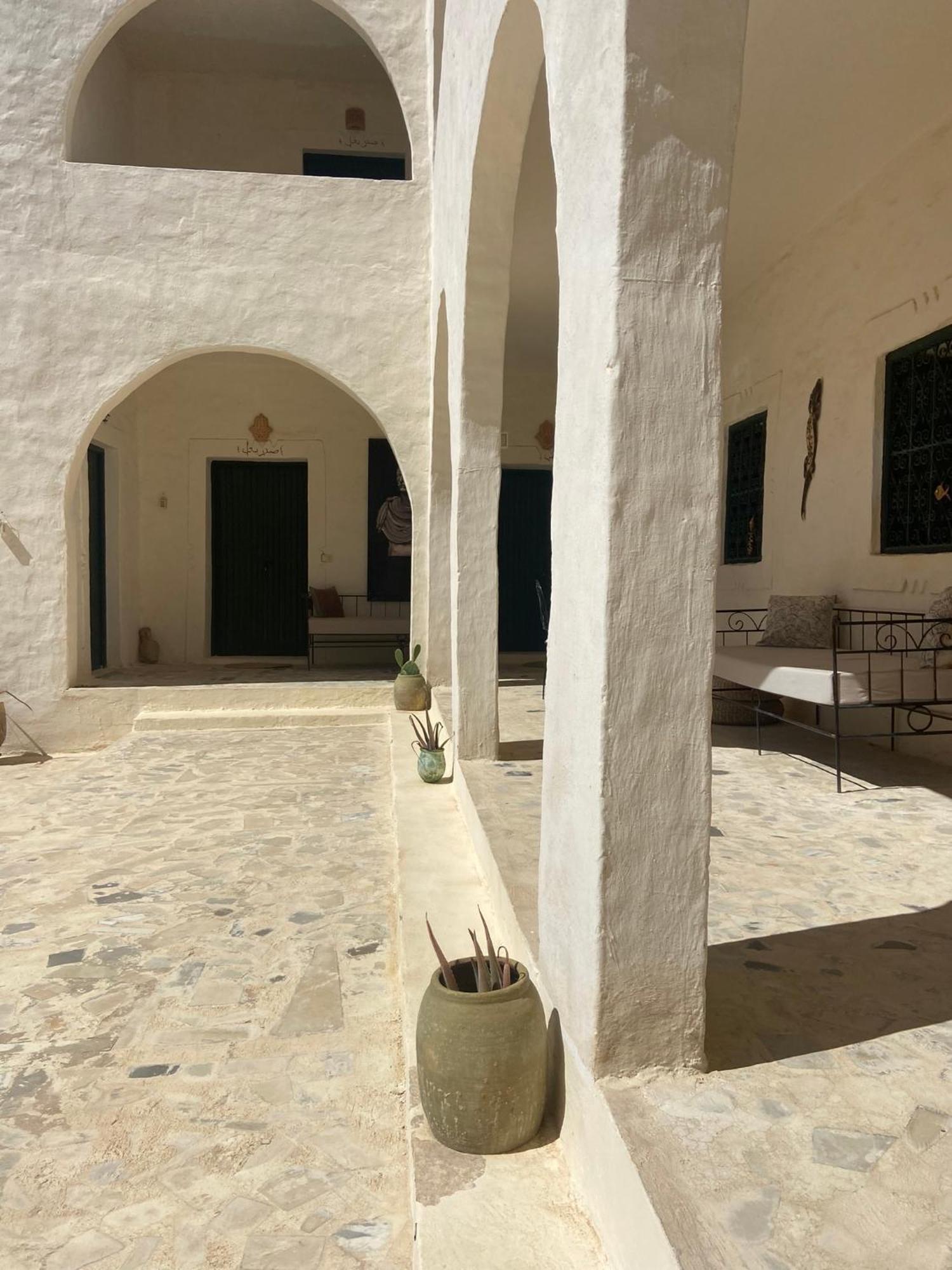 Dar Oueghlani - Maison D'Hotes El Mây Exterior foto